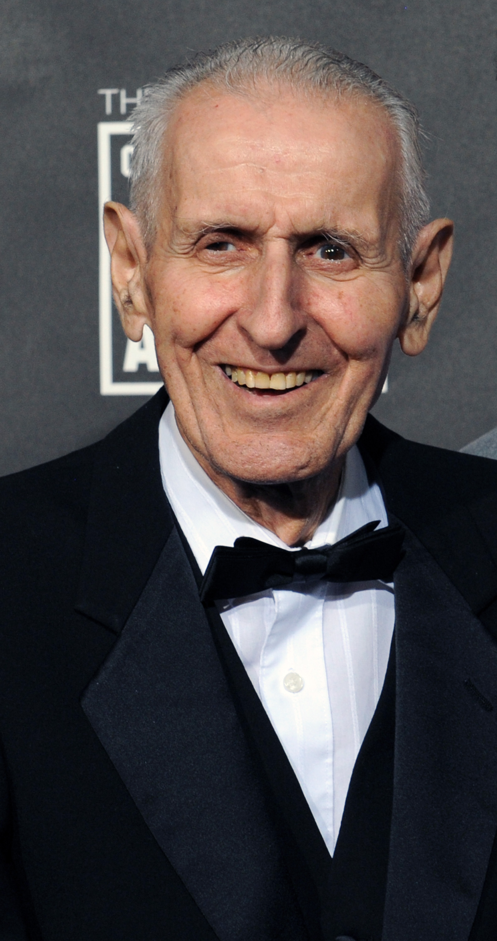Джек кеворкян. Jack Kevorkian. Джейкоб Кеворкян. Джек Кеворкян доктор. Мерситрон Кеворкяна.
